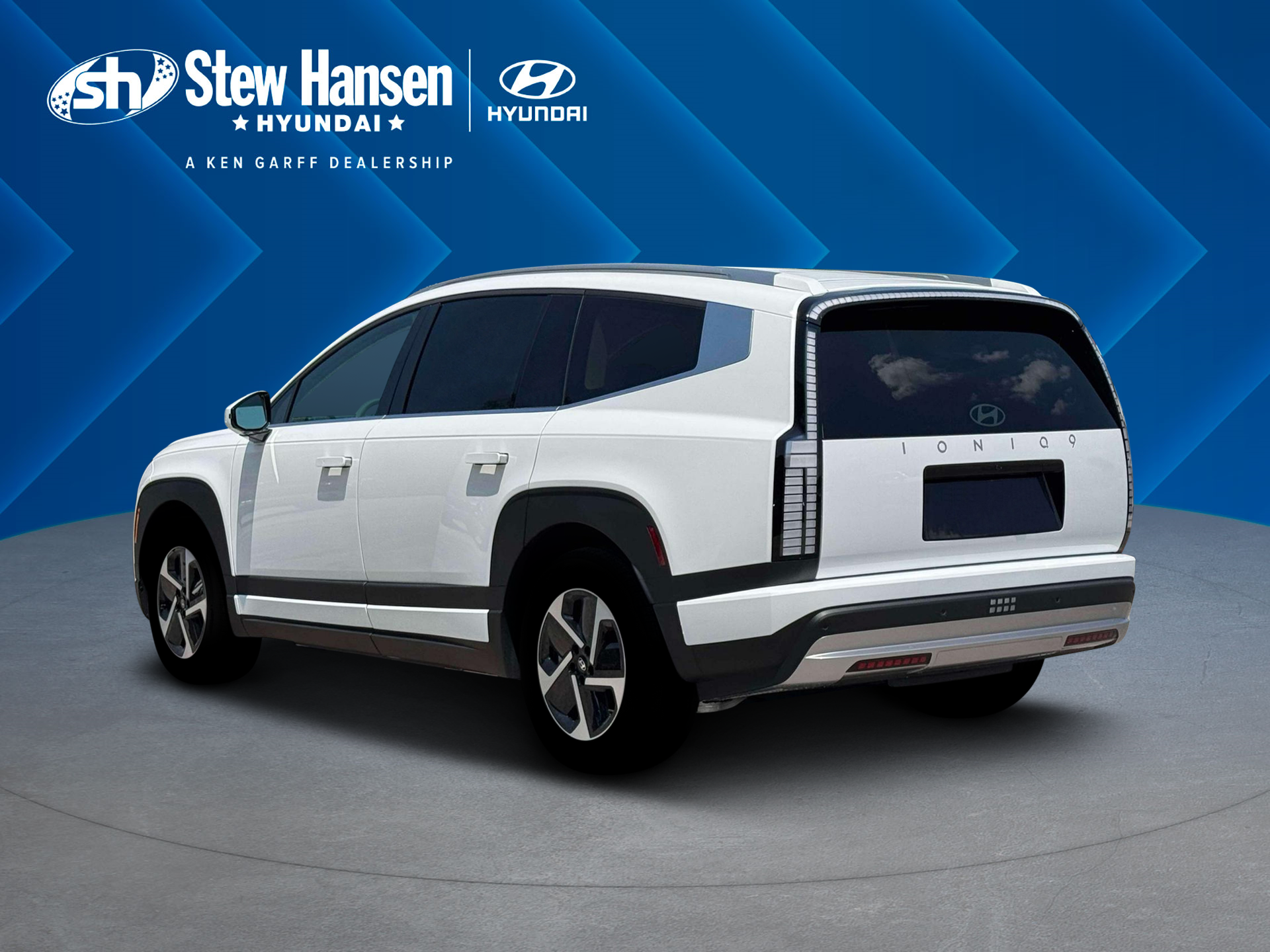 New 2026 Snow White Pearl Hyundai S image 24