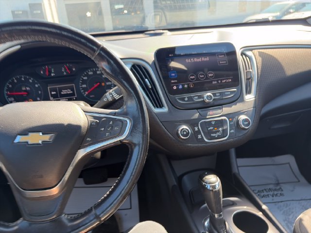 Used 2019 SUMMIT WHITE Chevrolet RS image 17