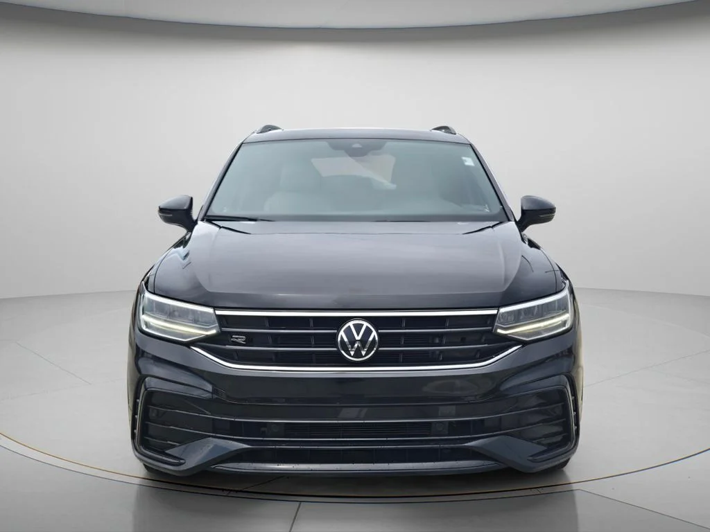 Certified Used 2024 Black Volkswagen 2.0T SE R-Line Black image 5