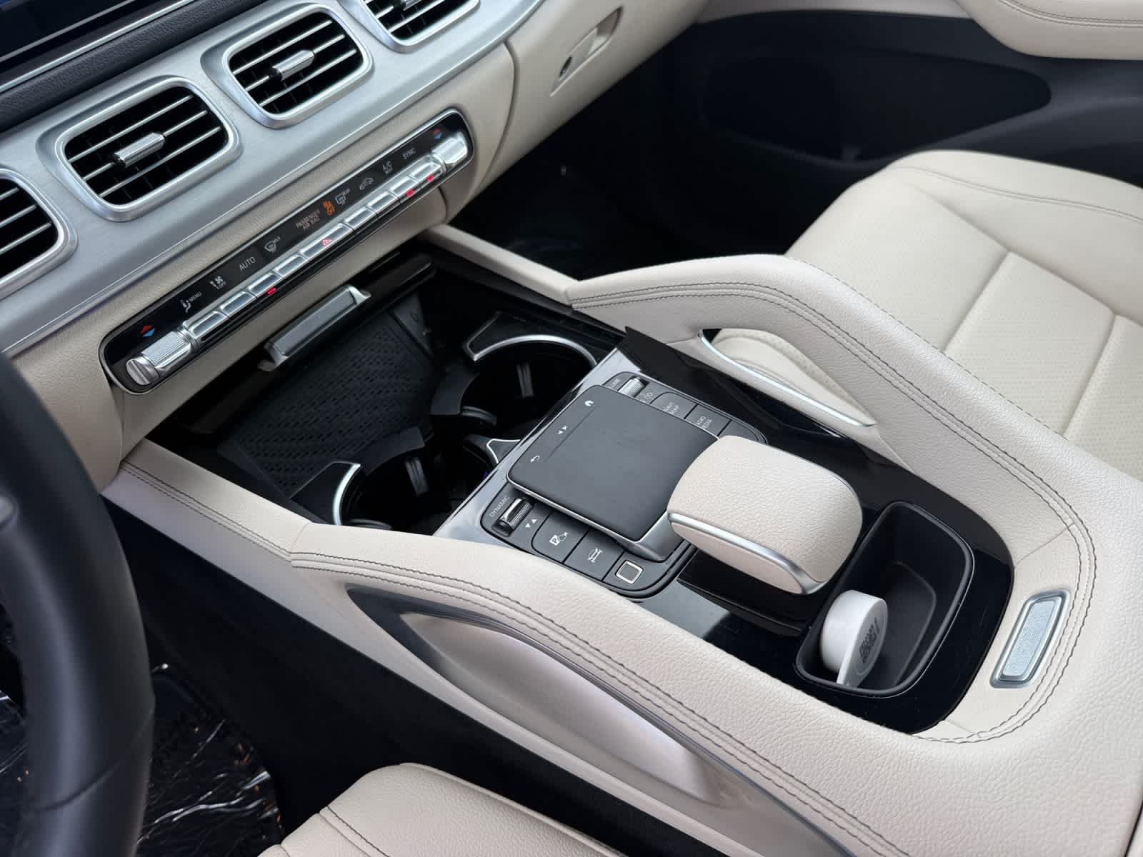 Certified Used 2025 Polar White Mercedes-Benz GLE 350 image 23