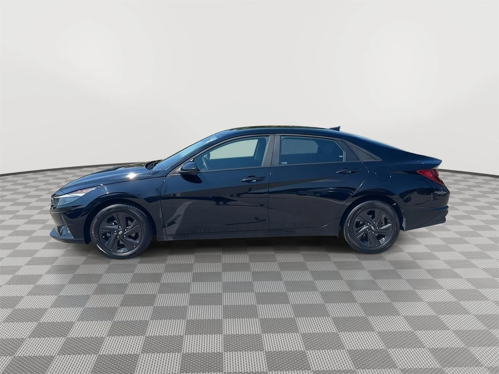 Used 2023 Onyx Black Hyundai SEL image 8