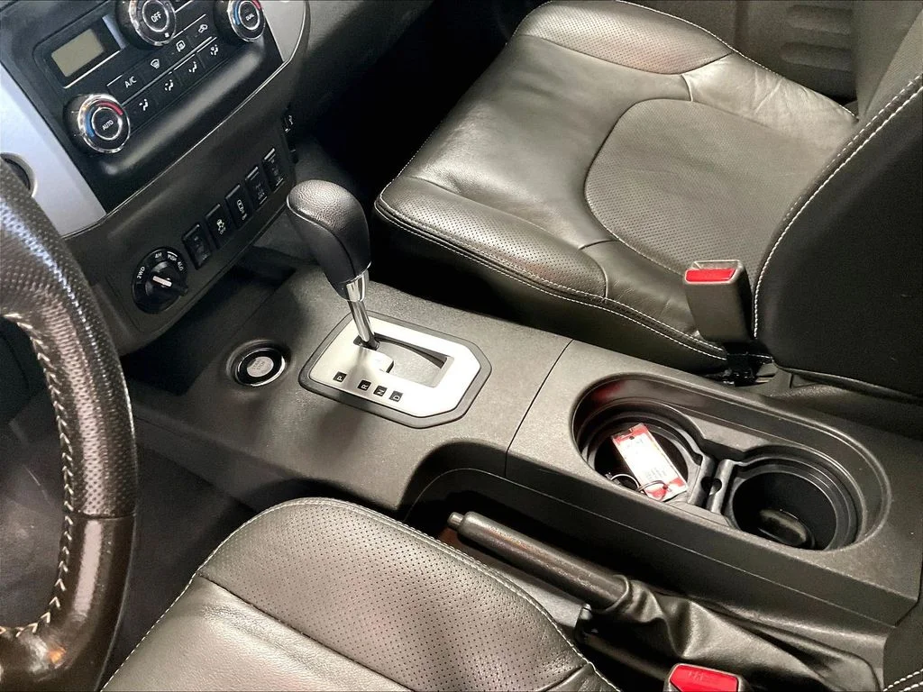Used 2020 White Nissan PRO-4X image 20
