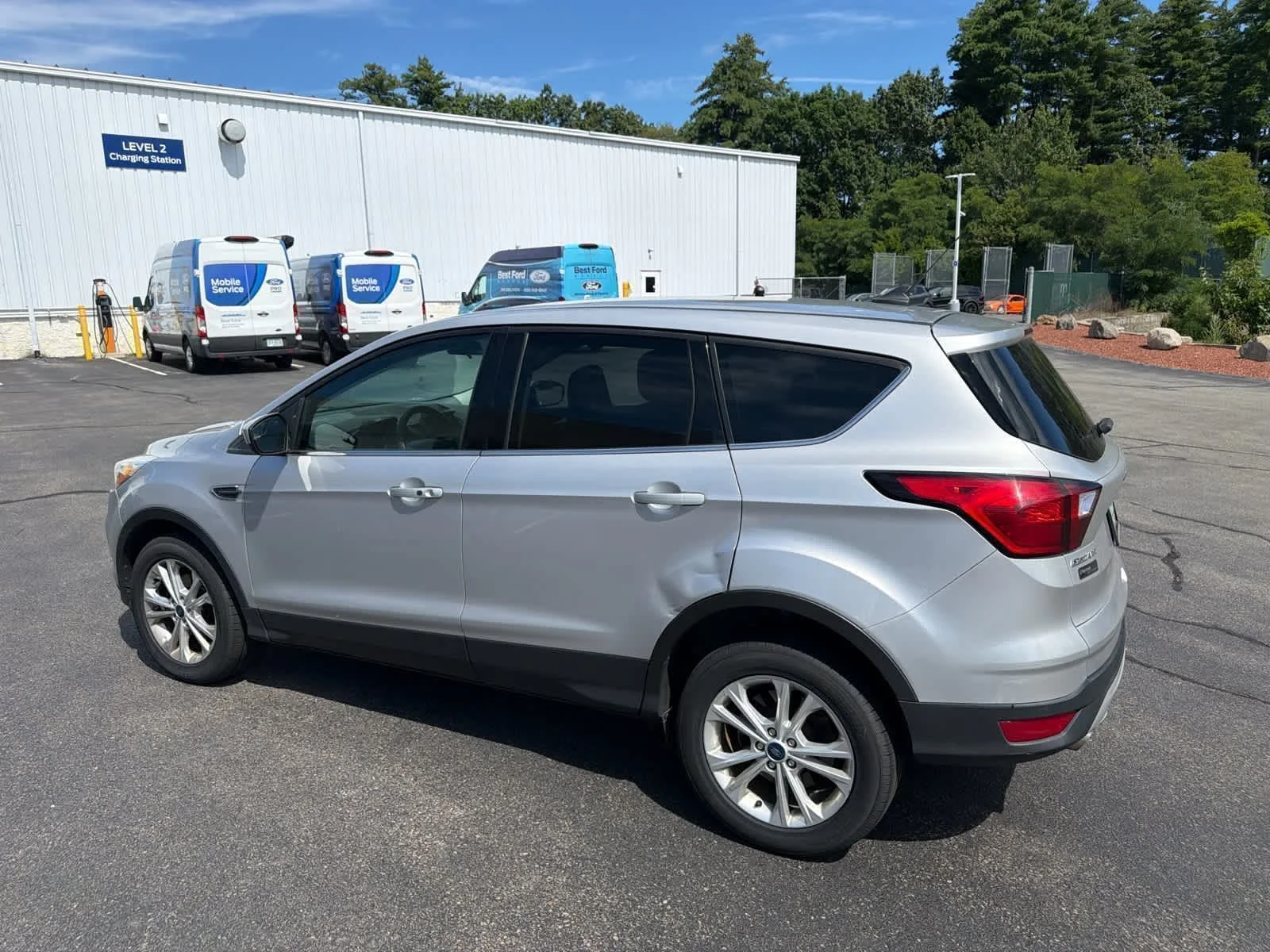 Used 2019 Ingot Silver Ford SE image 5