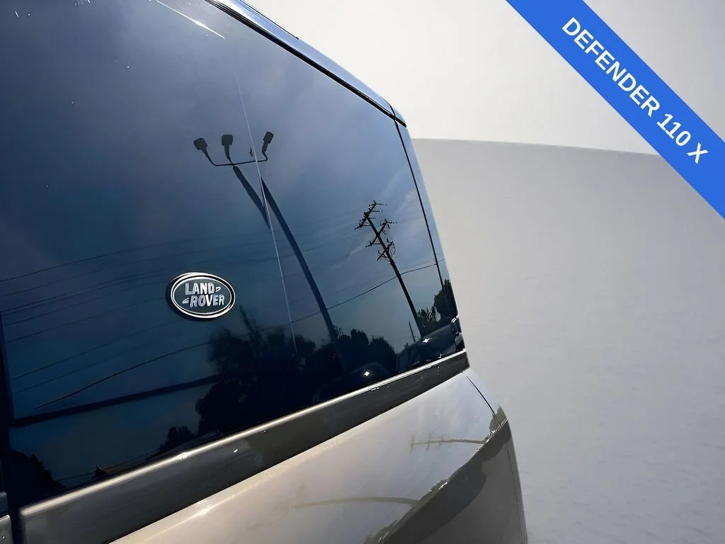 Used 2024  Land Rover X image 38