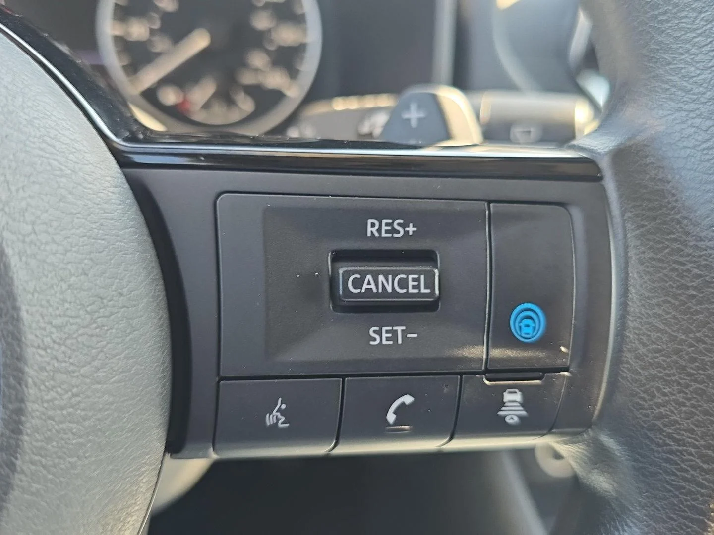 Used 2023 Pearl White Tricoat Nissan SV image 14