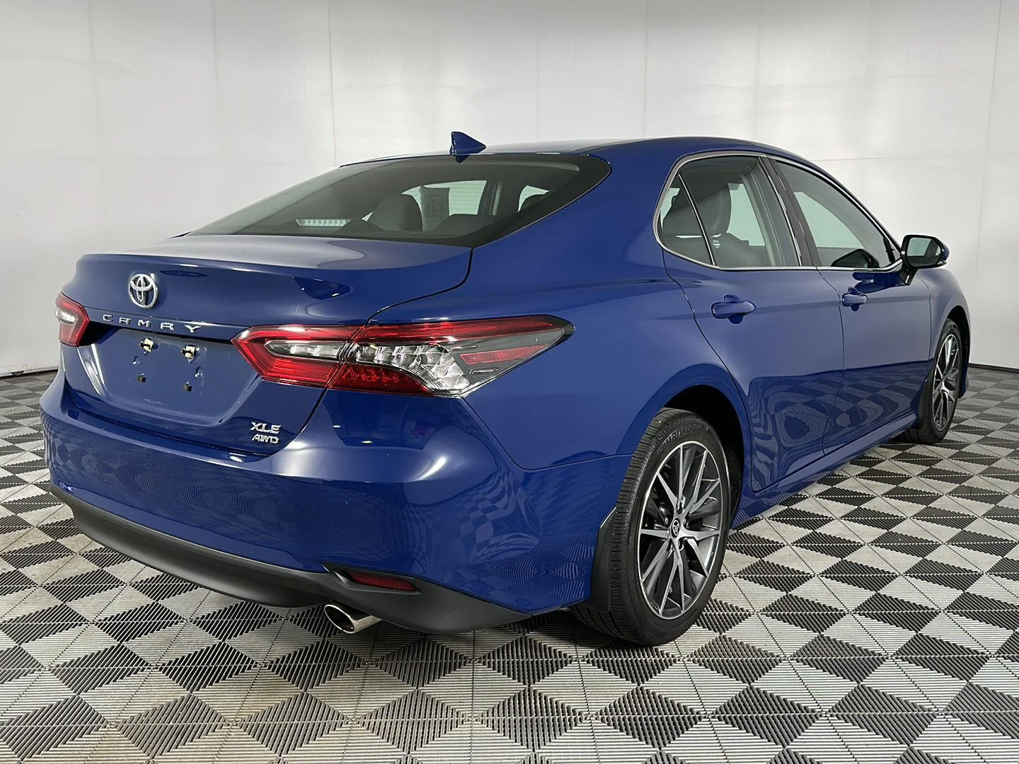 Used 2024 Reservoir Blue Toyota XLE image 26