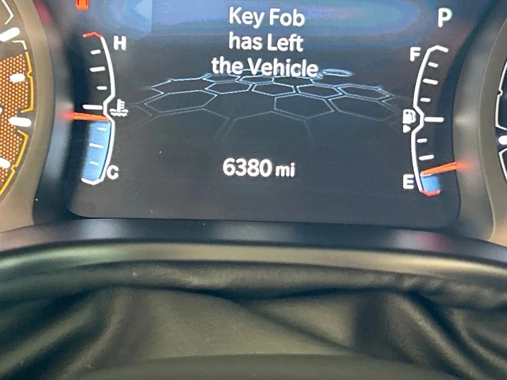 Used 2025 Blue Jeep Latitude image 44