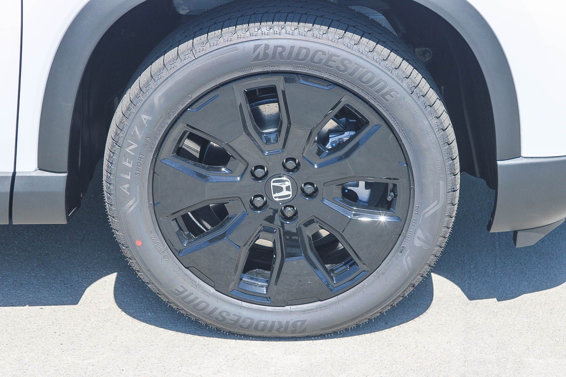 New 2026 Platinum White Pearl Honda Black Edition image 10
