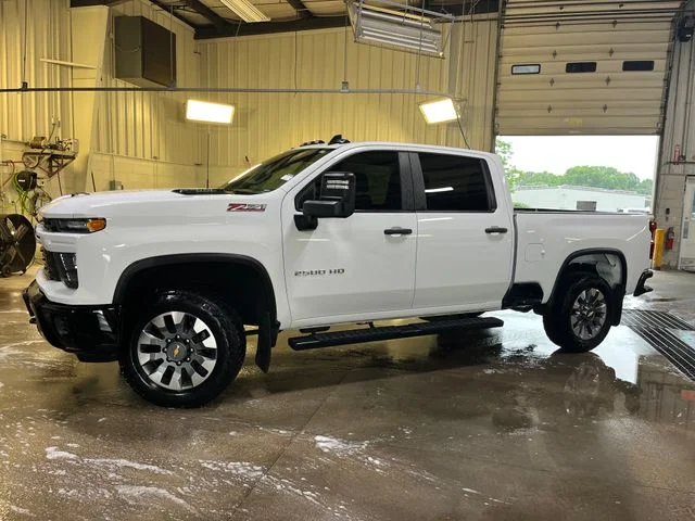 2024 Chevrolet Silverado 2500HD Custom