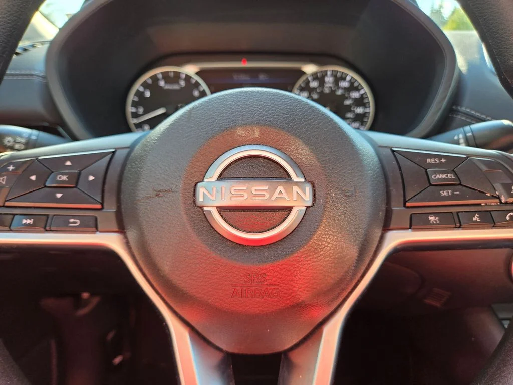 Used 2024 Rosewood Metallic Nissan SV image 23