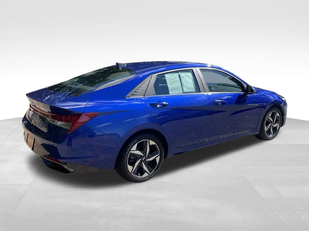 Used 2022 Blue Hyundai Limited image 4
