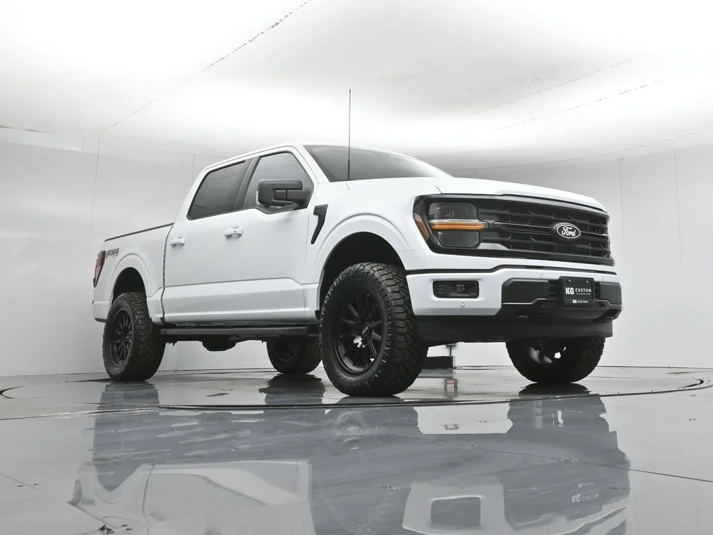 New 2026 Oxford White Ford XLT image 47