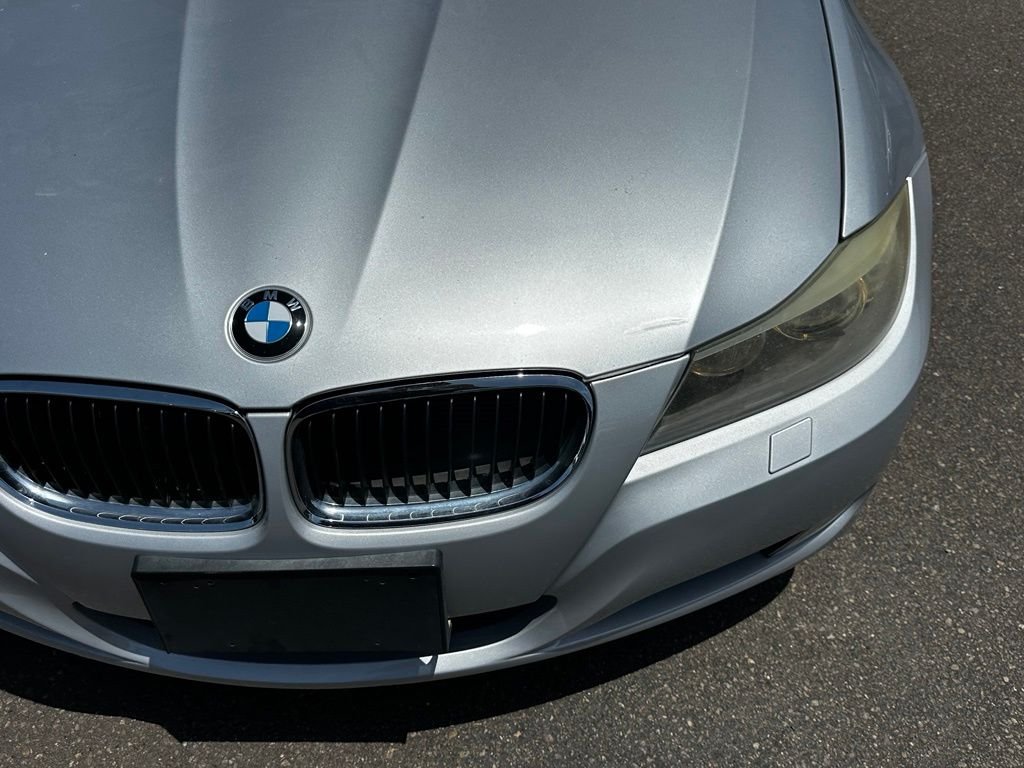 Used 2011 Titanium Silver Metallic BMW 328i xDrive image 5