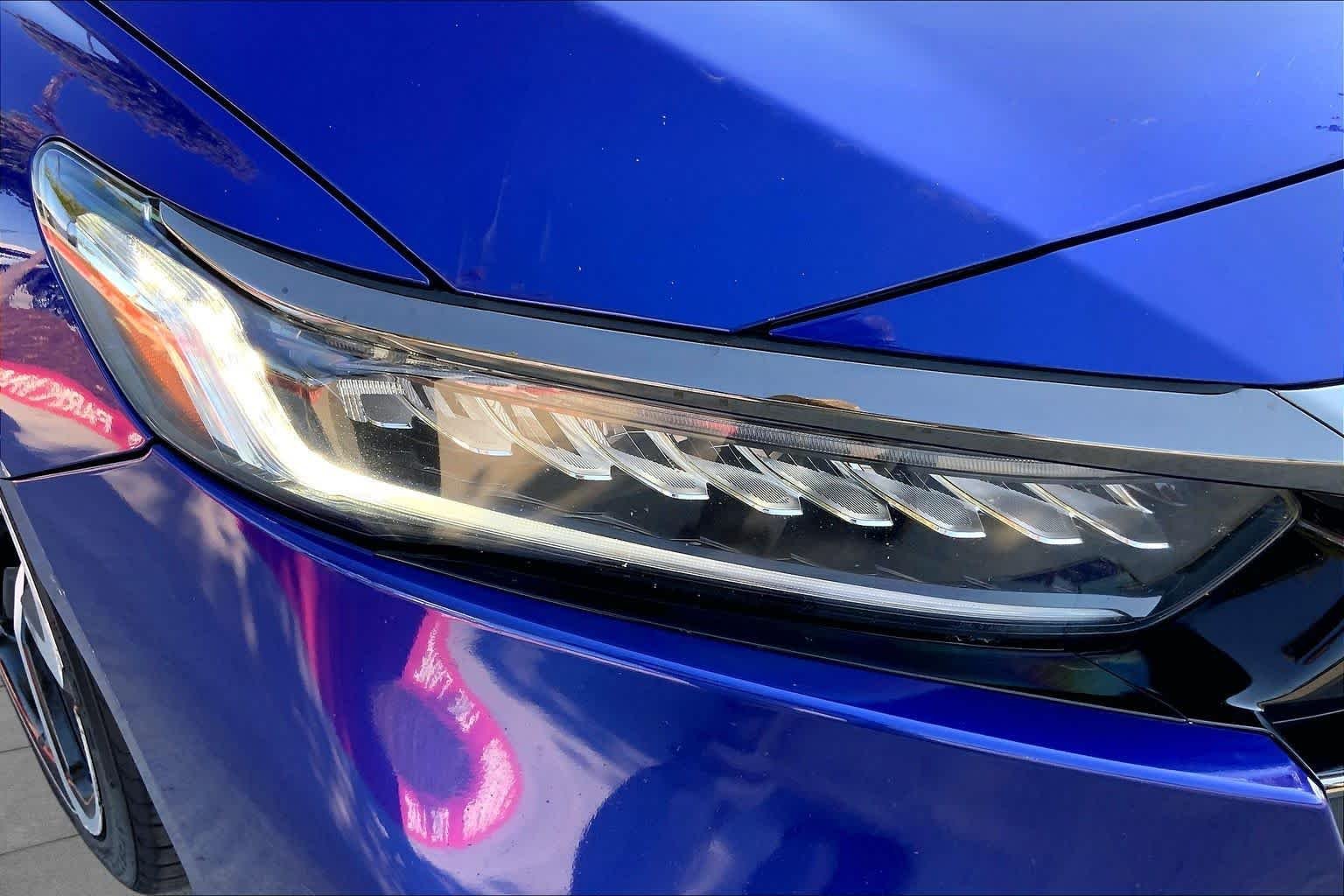 Used 2021 Still Night Pearl Honda Sport image 27