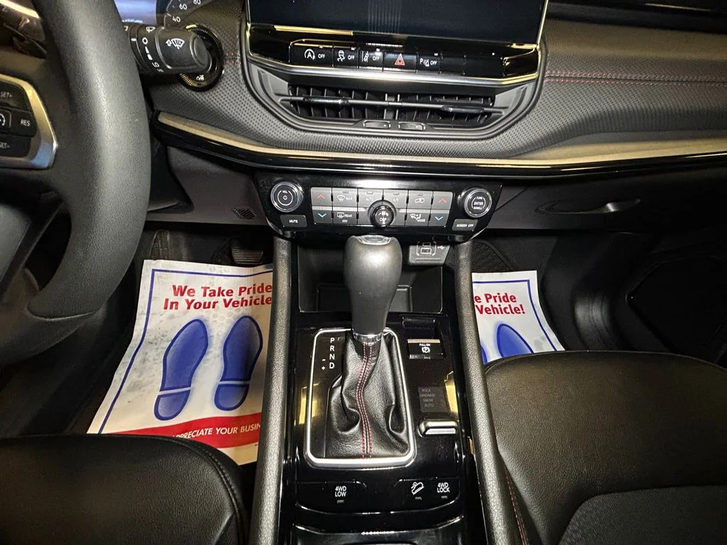 Used 2025 Bright White Jeep Trailhawk image 11