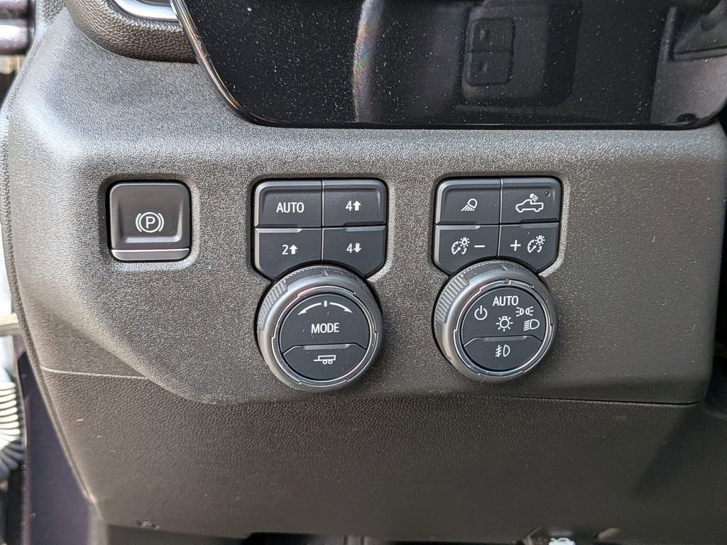 Used 2023 Dark Ash Metallic Chevrolet High Country image 17