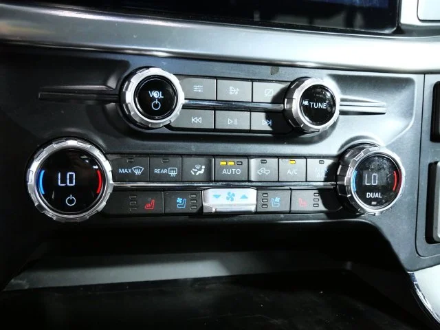 Used 2021 Gray Ford Lariat image 23