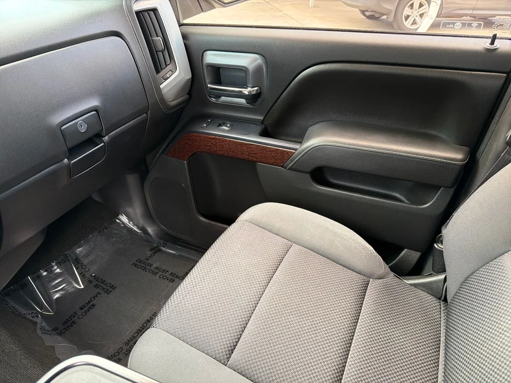 Used 2016 Black GMC SLE image 29