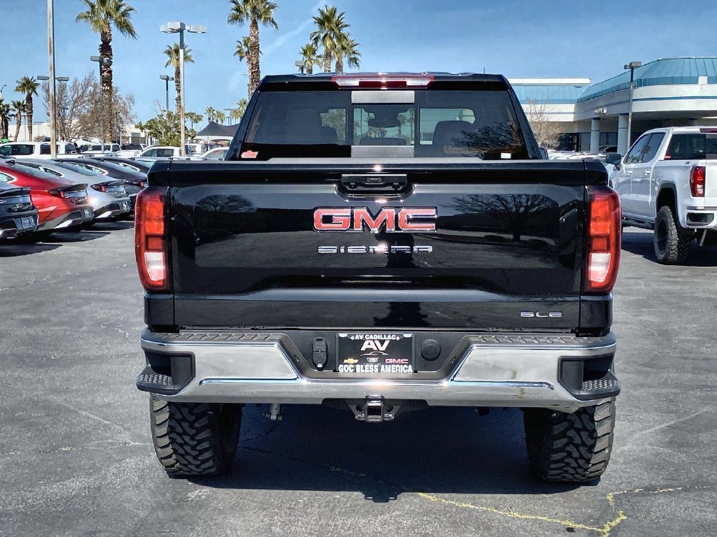2026 GMC Sierra 1500 SLE - Photo 12
