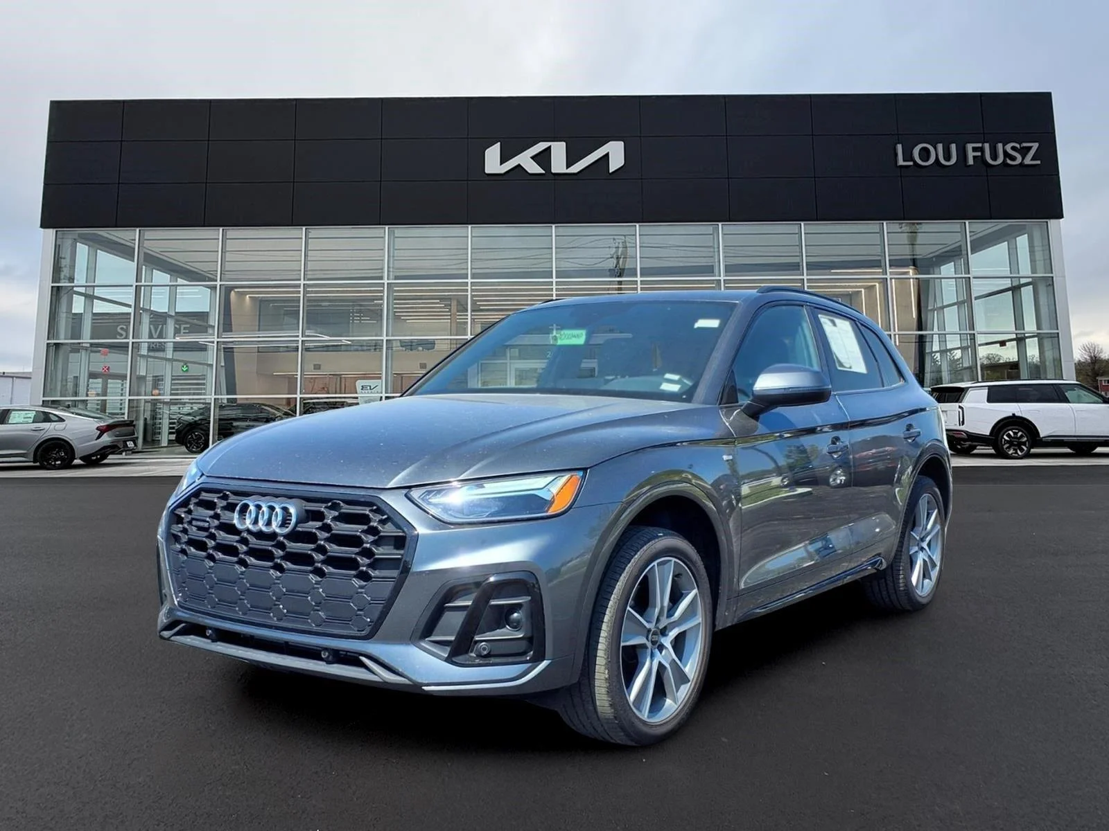 Used 2025 Chronos Gray Metallic Audi S line Premium image 1