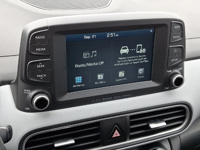 Used 2021 Silver Hyundai SEL Plus image 16