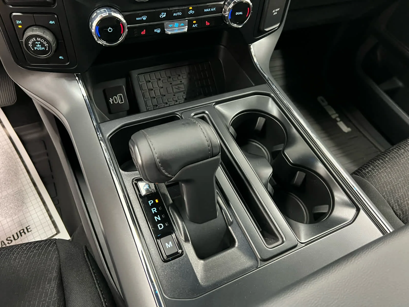 Used 2025 Carbonized Gray Metallic Ford XLT image 14
