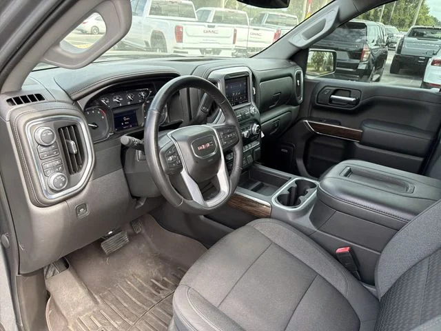 Used 2021 Gray GMC Elevation image 17