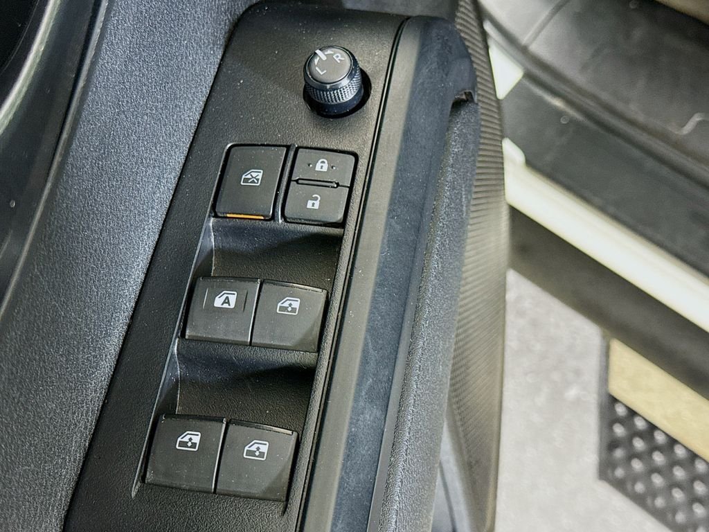 Used 2023 Ice Cap Toyota SR image 19