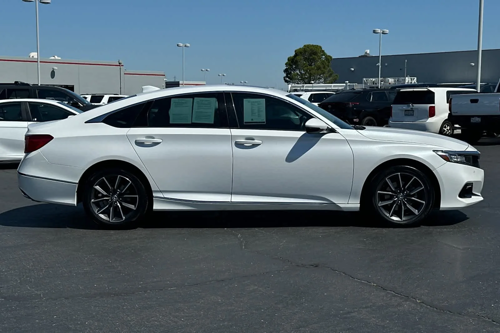 2021 Honda Accord EX-L - Photo 6