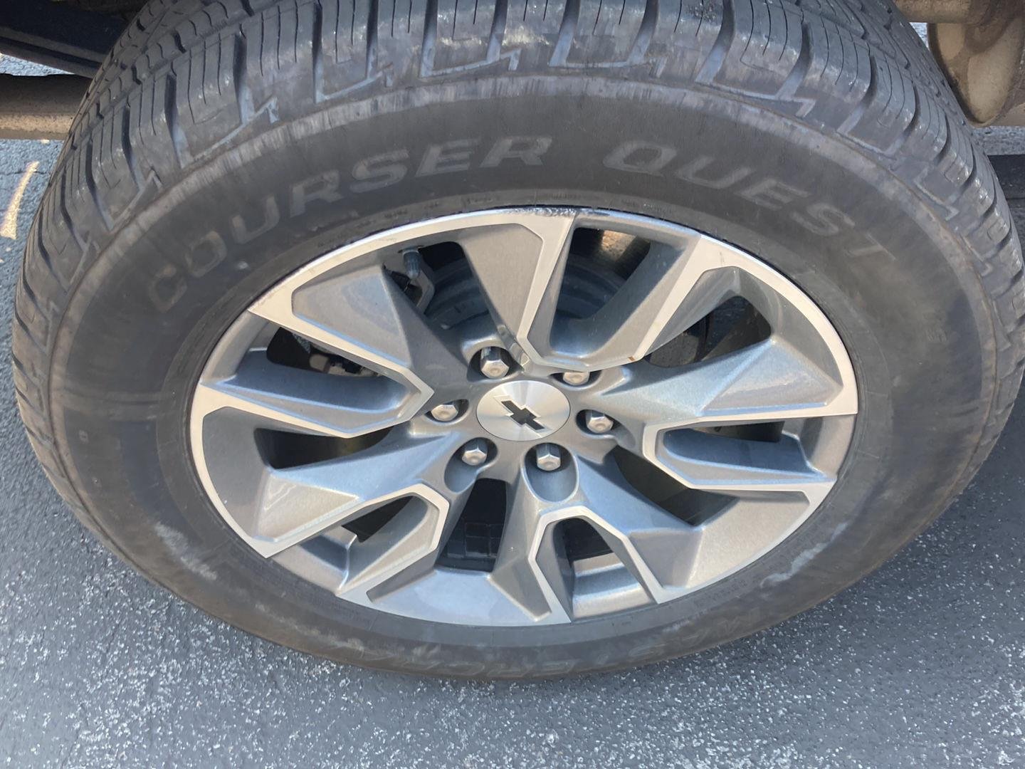 Used 2022 Shadow Gray Metallic Chevrolet RST image 9