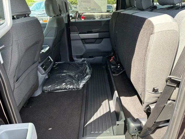 New 2026 Agate Black Metallic Ford XLT image 56