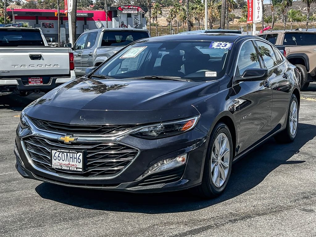 Used 2023 Gray Chevrolet LT image 3