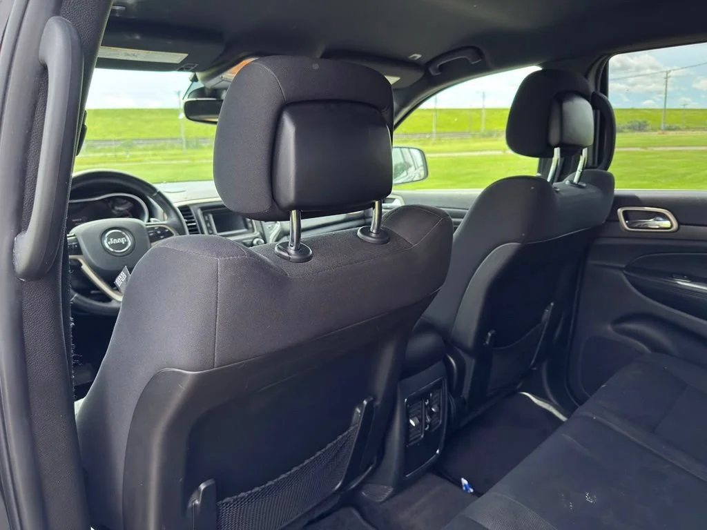 Used 2017 Black Jeep Laredo image 24