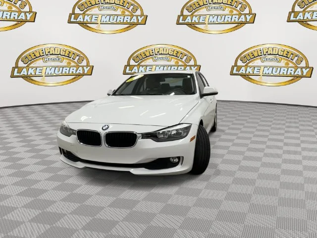 Used 2015 Alpine White BMW 320i image 7
