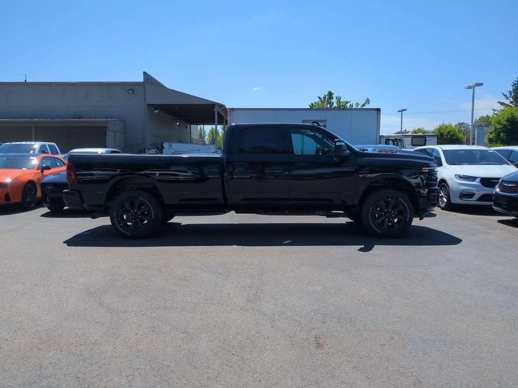 New 2026 Diamond Black Crystal Pearl-Coat Exterior Paint RAM Laramie image 8
