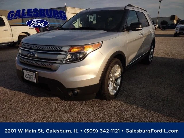 Used 2013 Ingot Silver Ford XLT image 1