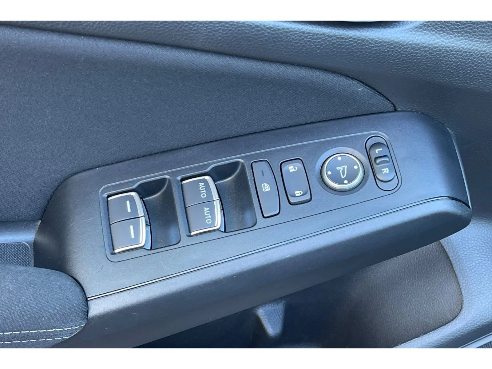 Used 2024 Meteorite Gray Metallic Honda LX image 12
