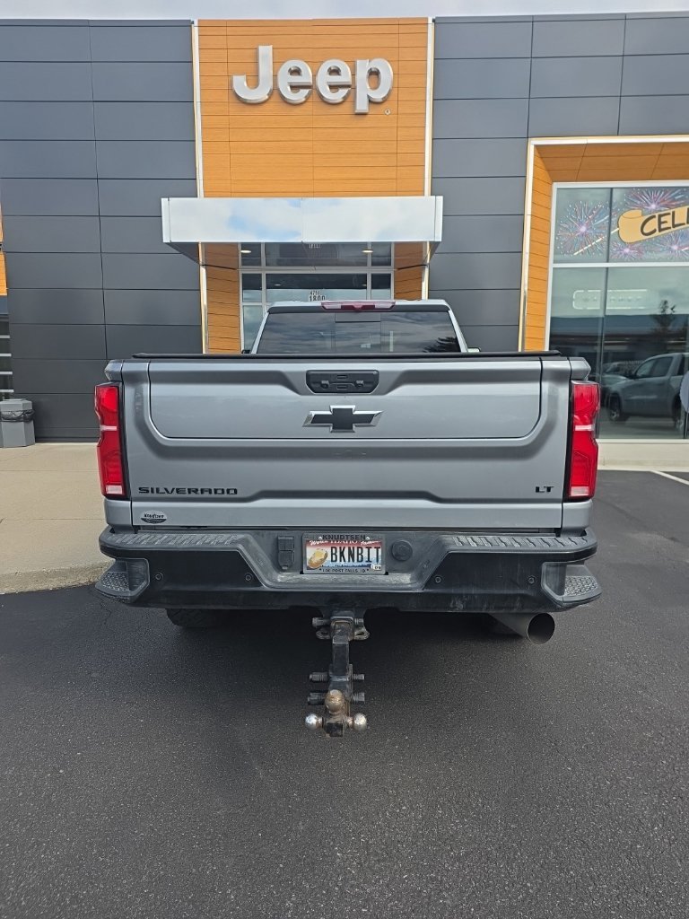 Used 2025 Gray Chevrolet LT image 3