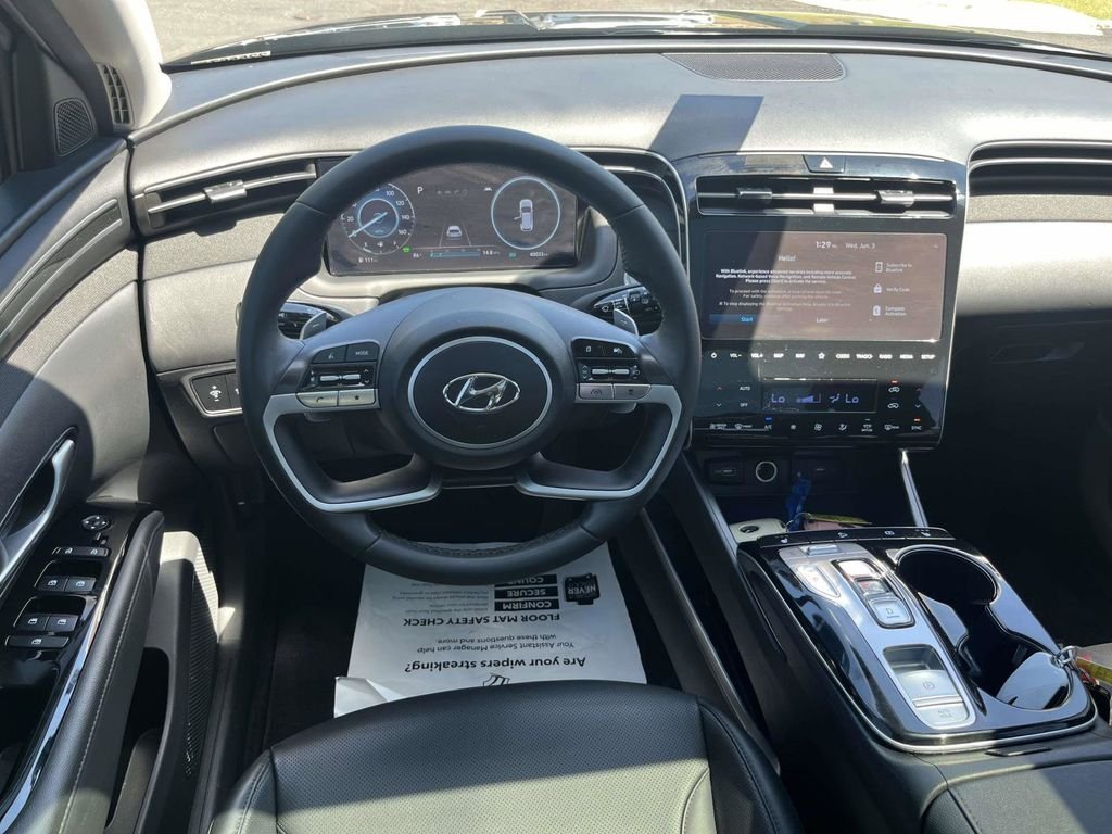 Used 2024 Black Hyundai SEL Convenience image 13