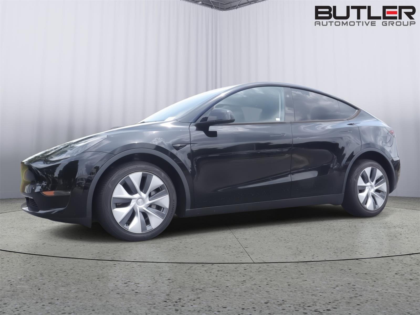 2023 Tesla Model Y Long Range Dual Motor All-Wheel Drive's photo
