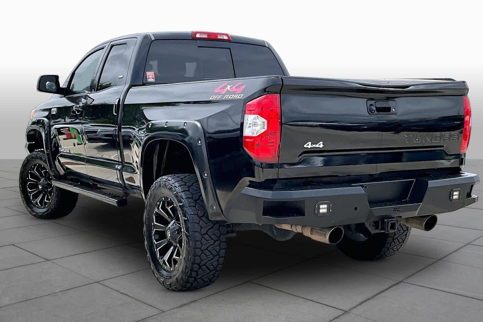 Used 2016 Black Toyota SR5 image 11