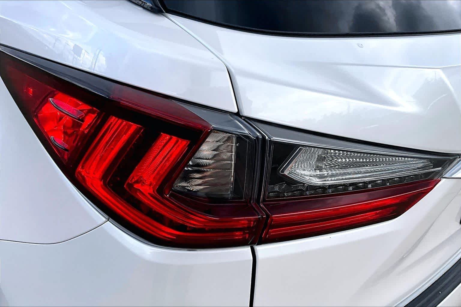 Used 2019 Eminent White Pearl Lexus  image 29