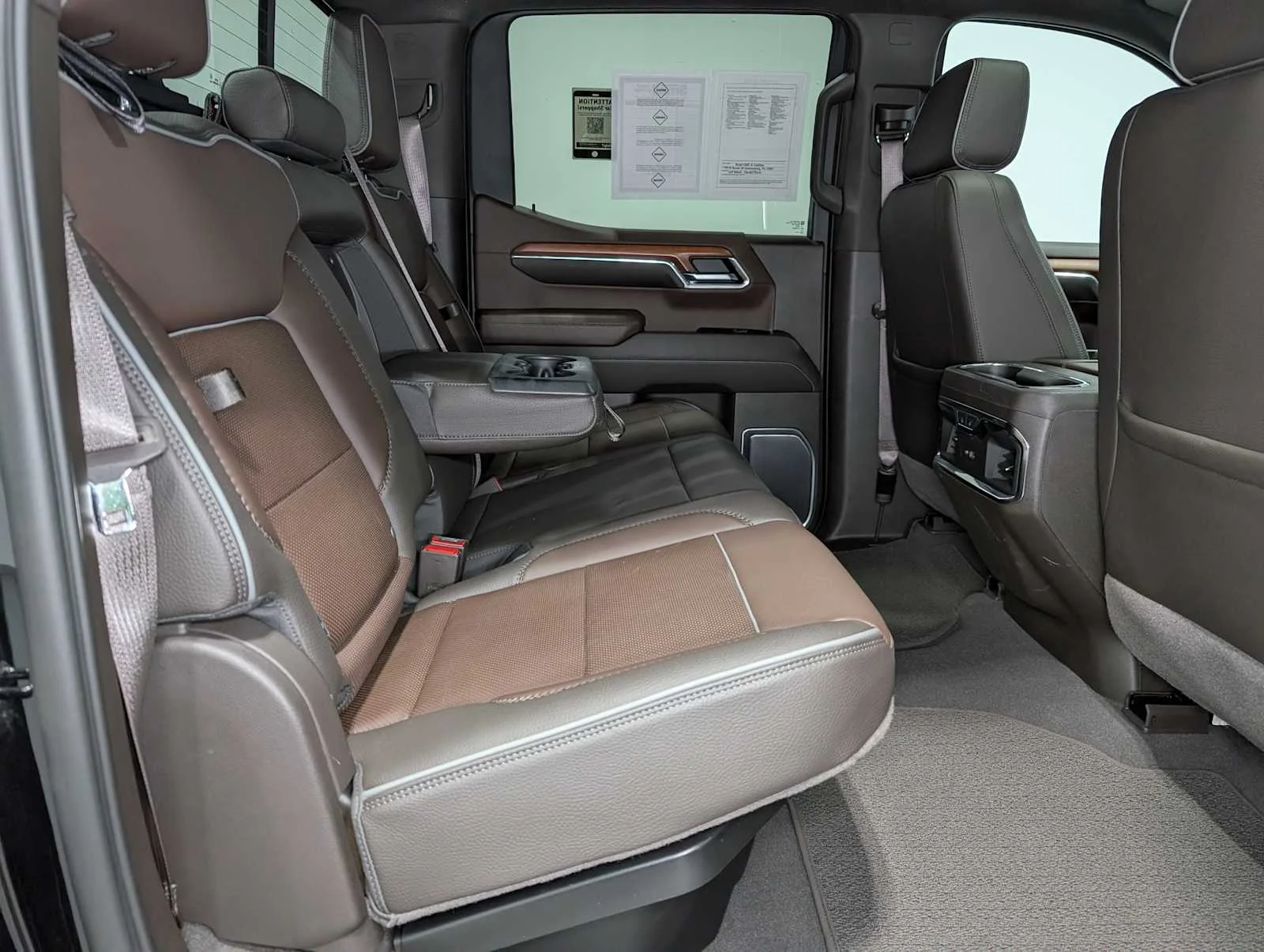 Used 2023 Onyx Black GMC Denali image 47