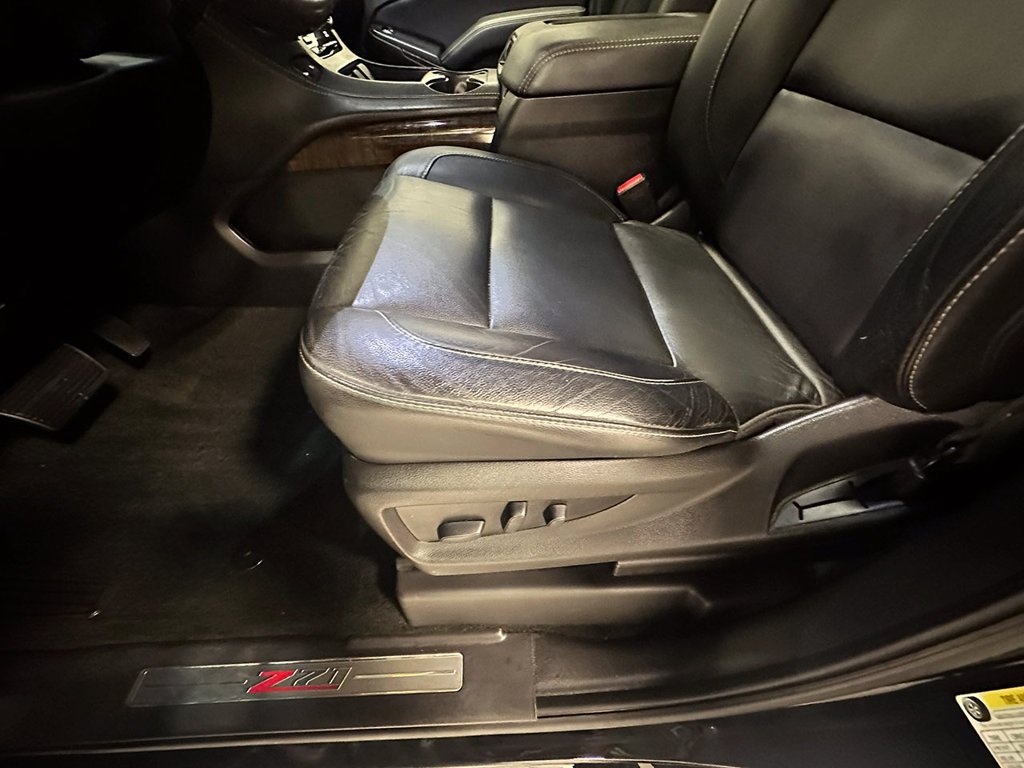 Used 2018 BLACK Chevrolet LT image 21