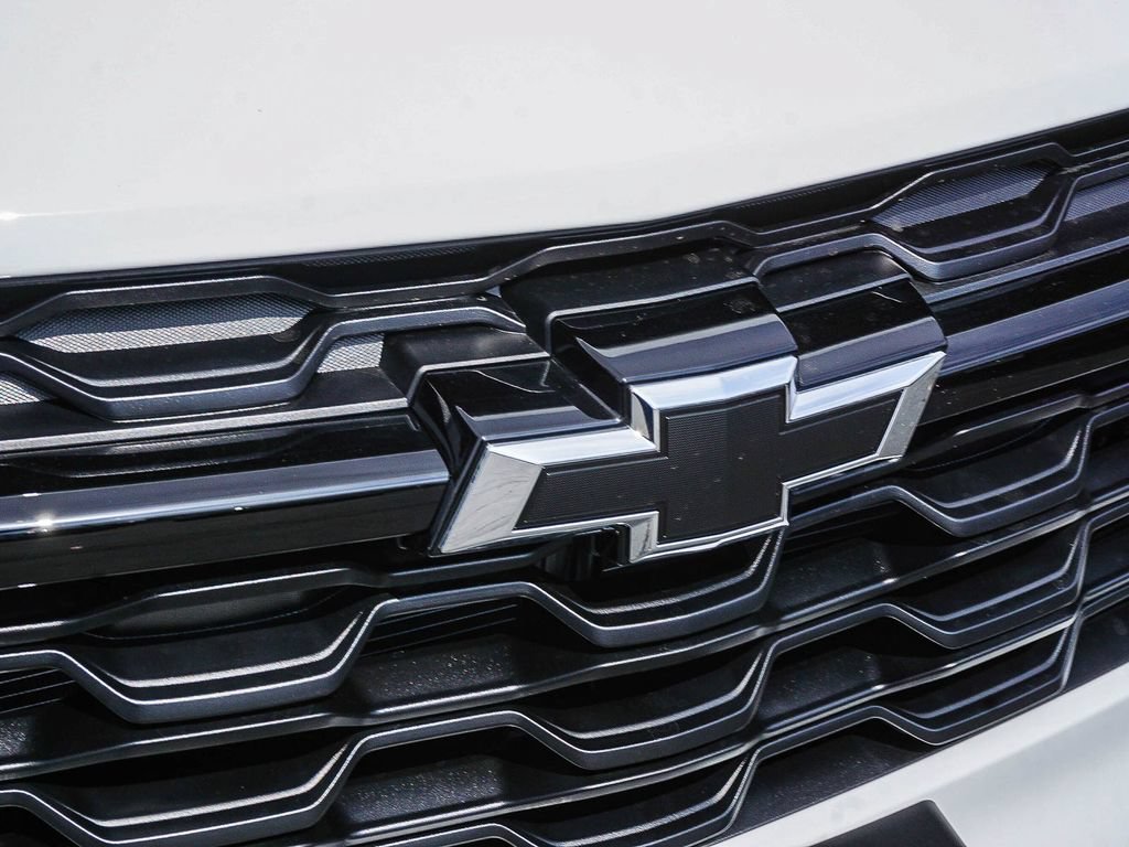 New 2026 Summit White Chevrolet LT image 11