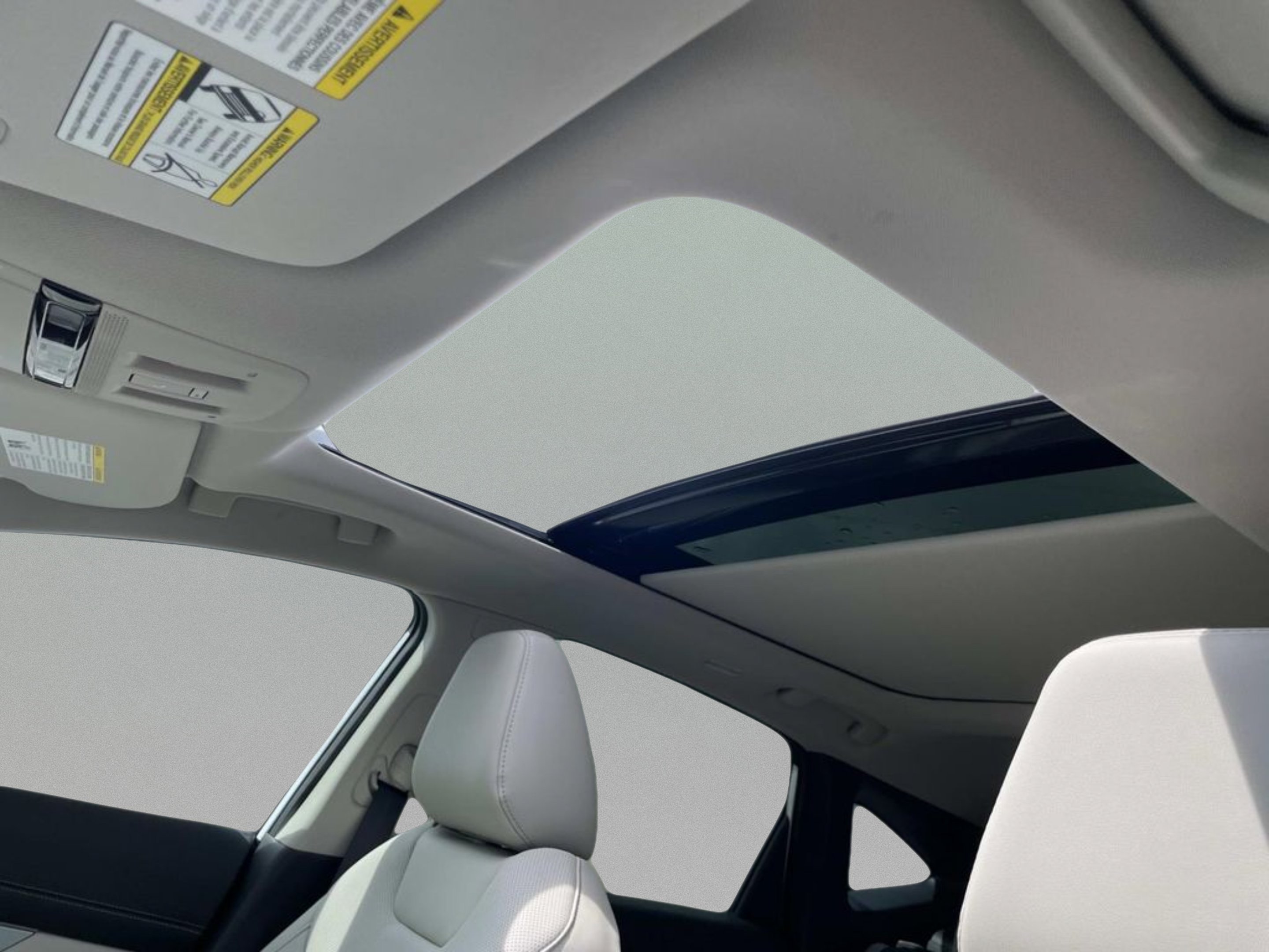 New 2026 Everest White Pearl TriCoat Nissan SL image 22