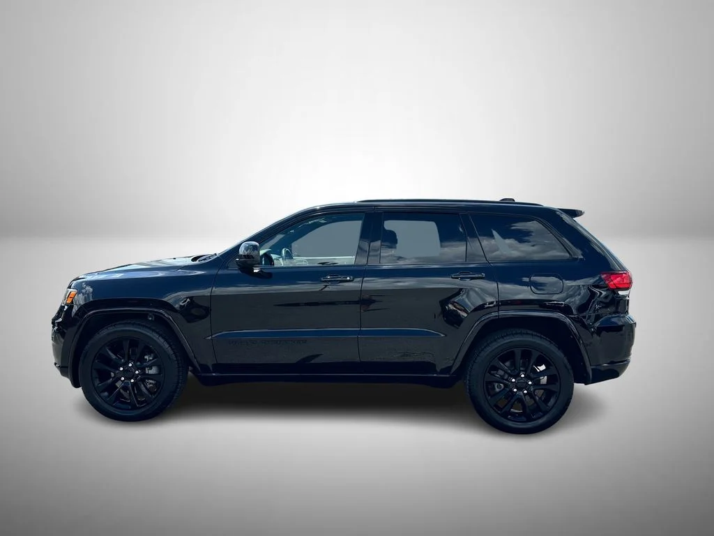 Used 2021 Black Jeep Laredo X image 6