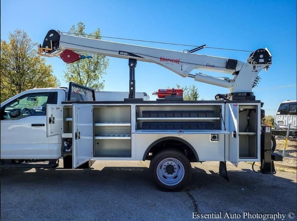 New 2023 White Ford XLT image 5