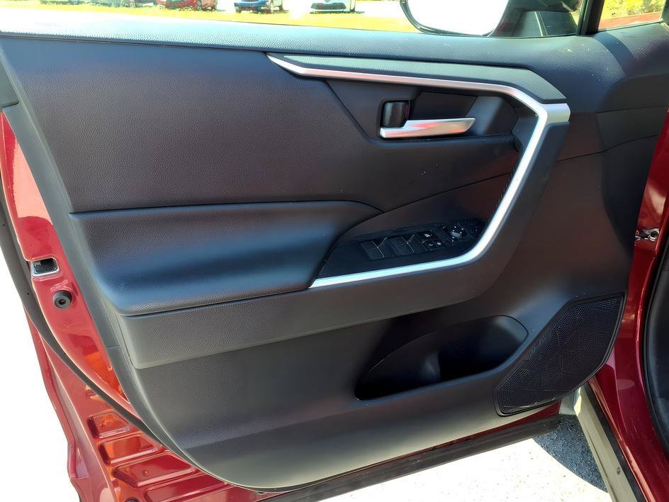 Used 2019 Ruby Flare Pearl Toyota XLE Premium image 19