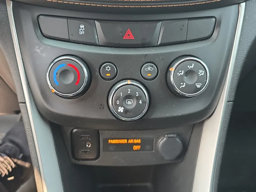 Used 2022 Midnight Blue Metallic Chevrolet LT image 18